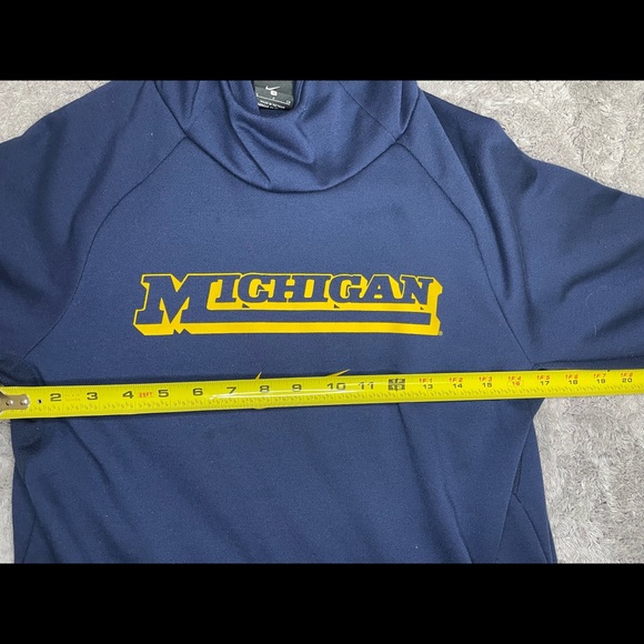 Mens Michigan Center Swoosh Nike Hoodie Size Small - Picture 10 of 12
